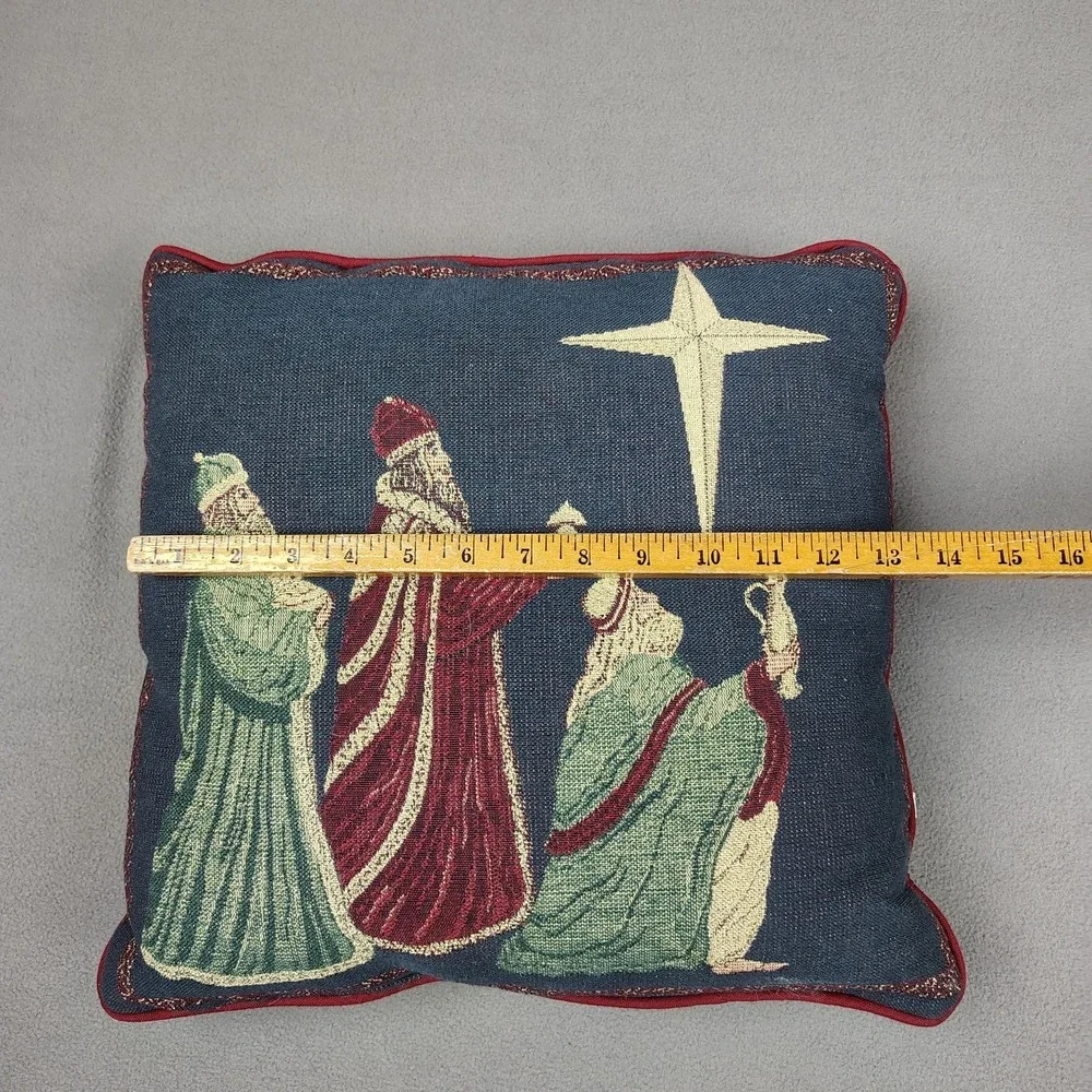 Riverdale Christmas Tapestry Throw Pillow Lot (2) 3 Wise Men / Santa Clause 13